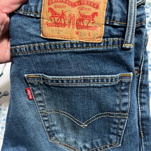 Pre-loved Levi's 511 womenswear jeans ๐ - Picture 2 of 6